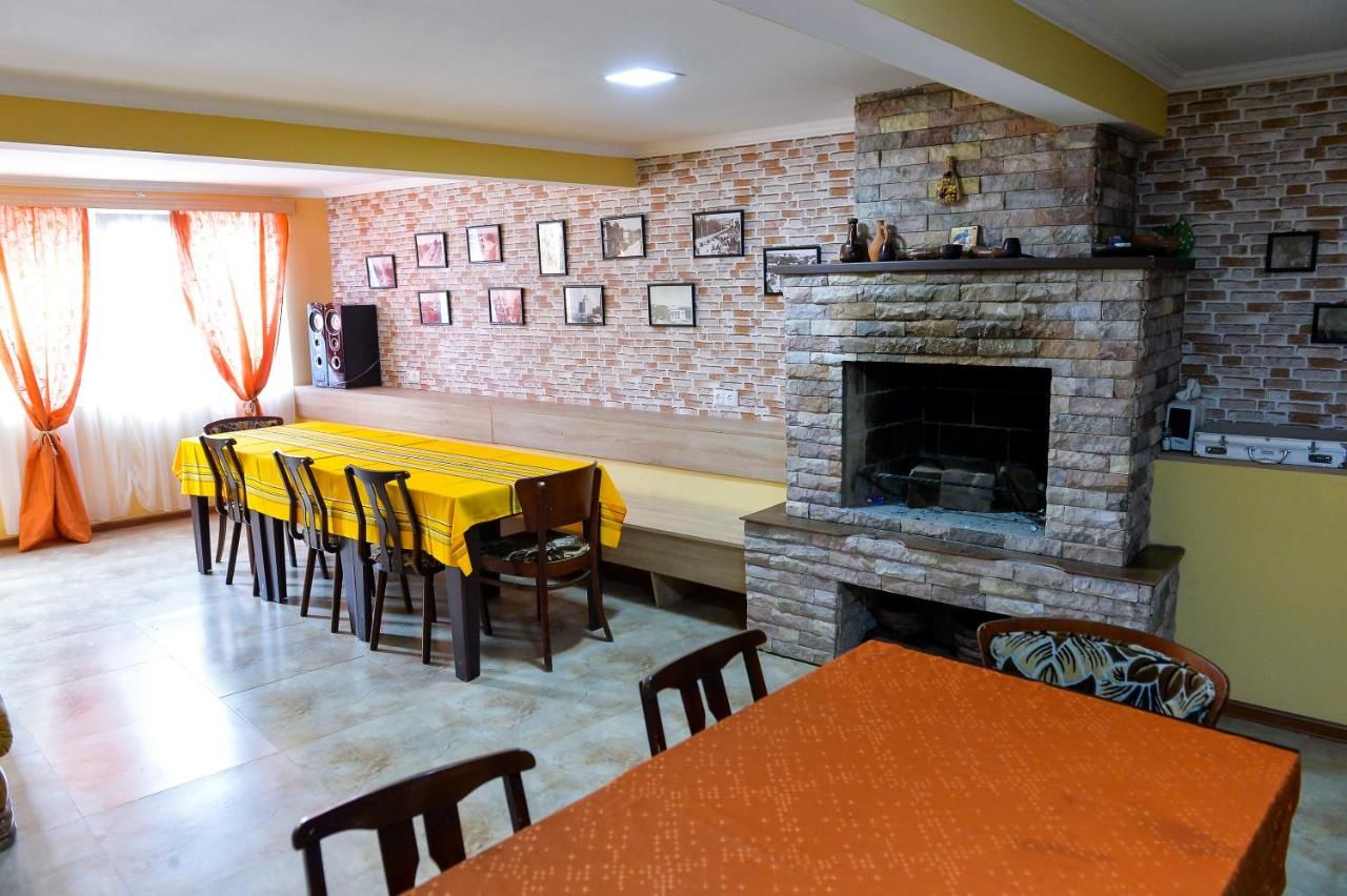 Гостевой дом Orange Guesthouse Кутаиси-14