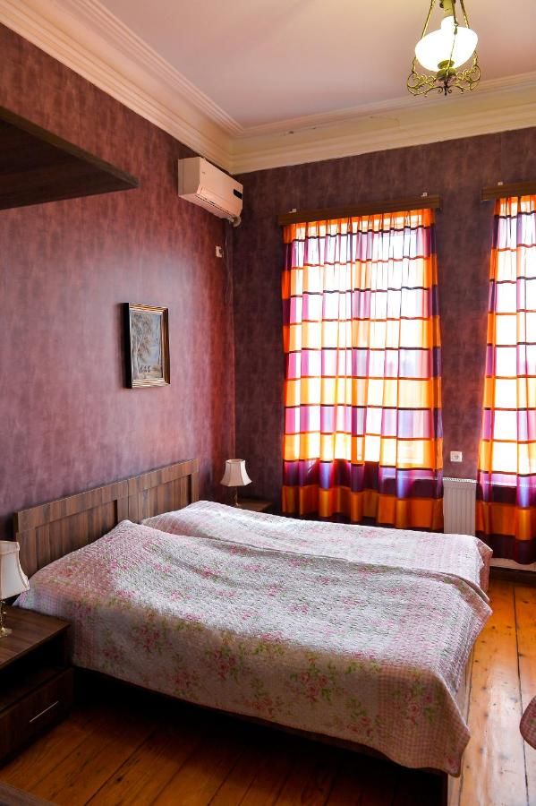 Гостевой дом Orange Guesthouse Кутаиси-12