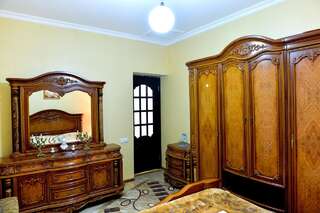 Гостевой дом Orange Guesthouse Кутаиси Двухместный номер Делюкс с 1 кроватью и ванной-9