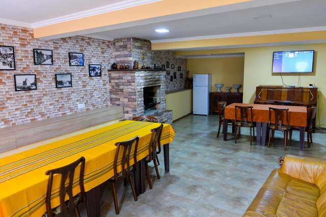 Гостевой дом Orange Guesthouse Кутаиси-32